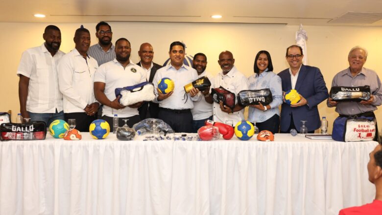 Presidente Abinader y ministro Cruz aseguran que coliseo de boxeo “es intocable”