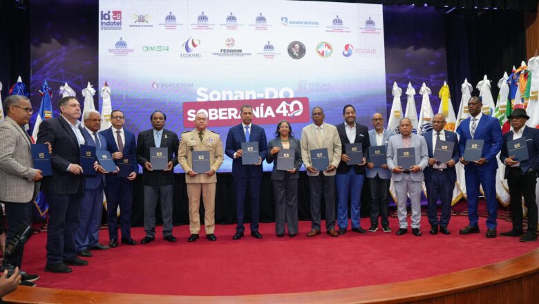 Gobierno lanza alianza nacional para fortalecer la soberanía radioeléctrica, la identidad cultural y el desarrollo fronterizo