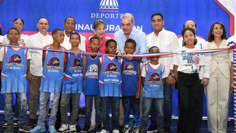 Presidente Abinader entrega dos polideportivos a Puerto Plata