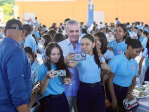 Presidente Abinader resalta instalación de hub digital de Google y afirma que fortalecerá la educación, la innovación tecnológica y generará empleos especializados para los jóvenes dominicanos