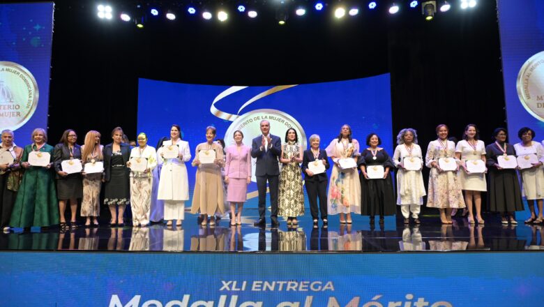 XLI Entrega de la Medalla al Mérito de la Mujer Dominicana reconoce liderazgo y aportes de 22 mujeres al desarrollo nacional