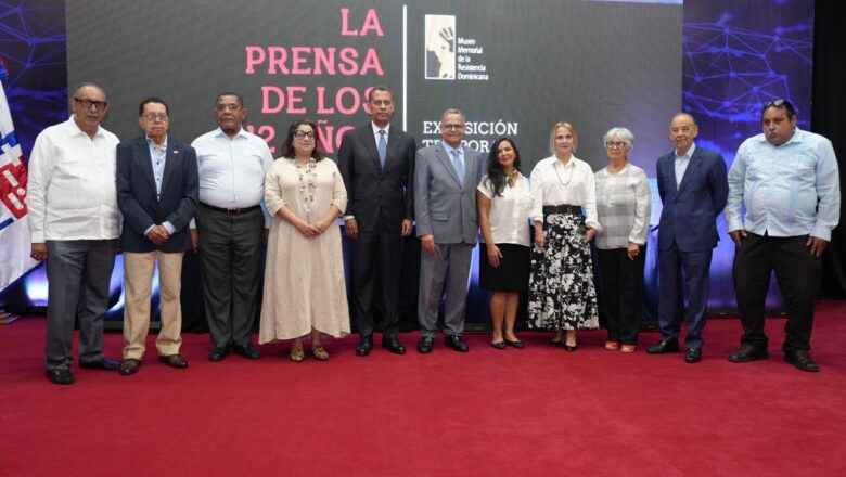 Indotel honra memoria del periodista Orlando Martínez al develar tarja que nombra su edificio corporativo