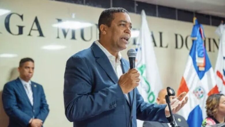 Víctor D’Aza aseguró que esta intervención busca dar respuesta al llamado del alcalde Francisco Peña y garantizar servicios básicos a los ciudadanos