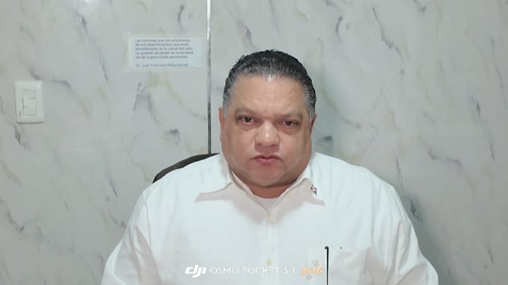 Mario Diaz considera gobierno acierta al congelar precio de combustibles