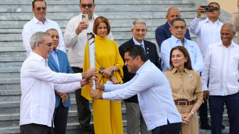 Presidente Abinader oficializa el inicio de la ruta de la antorcha hacia los XXV Juegos Centroamericanos y del Caribe Santo Domingo 2026