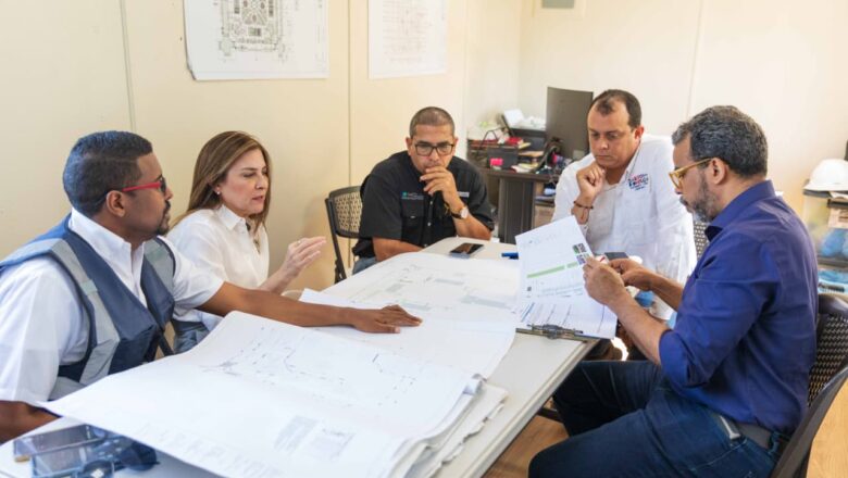 Carolina informa que ejecución del remozamiento del parque Enriquillo ha avanzado en un 45 %