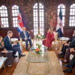 Abinader sostiene reunión bilateral con la mandataria electa Laura Fernández Delgado para continuar fortaleciendo los lazos fraternales, el comercio y la diplomacia entre ambos países