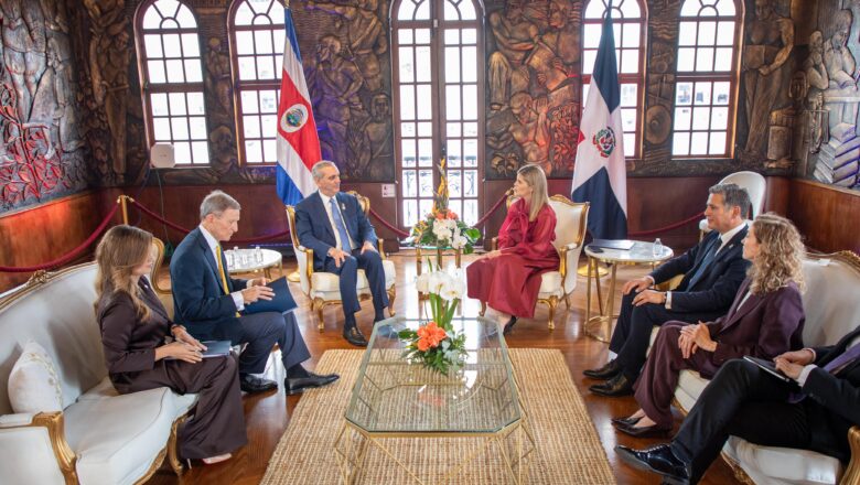 Abinader sostiene reunión bilateral con la mandataria electa Laura Fernández Delgado para continuar fortaleciendo los lazos fraternales, el comercio y la diplomacia entre ambos países