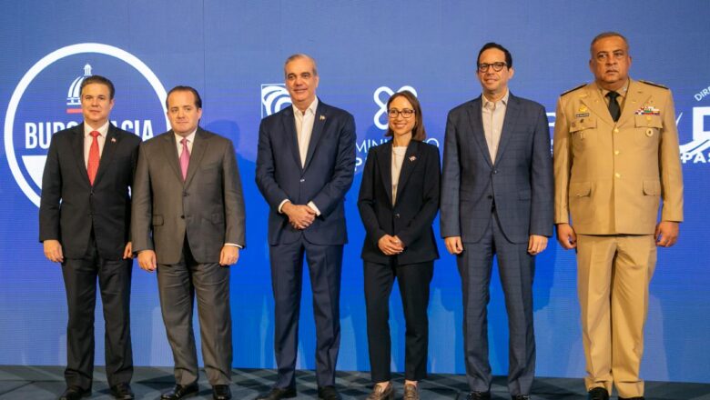 Gobierno presenta nuevo sistema de Permiso de Salida de Menor 100% digital; servicio estará gratuito hasta el 28 de junio