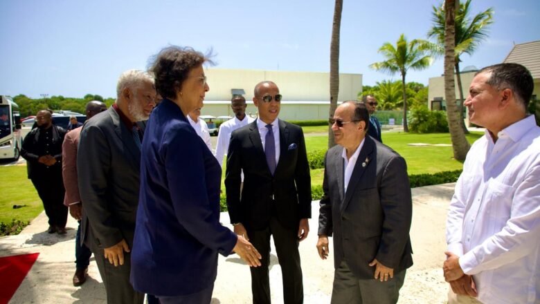 Presidenta de Surinam arribó este sábado a República Dominicana; agenda oficial incluye reunión con el presidente Luis Abinader, firma de instrumentos y declaración conjunta