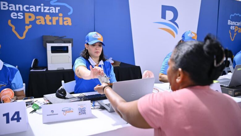 Banreservas lleva jornada de bancarización a San Francisco de Macorís