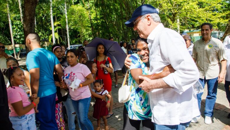 Presidente Abinader visita el Zoológico Nacional tras más de 20 años sin la presencia de un mandatario y anuncia su transformación integral, a una semana de su 51 aniversario