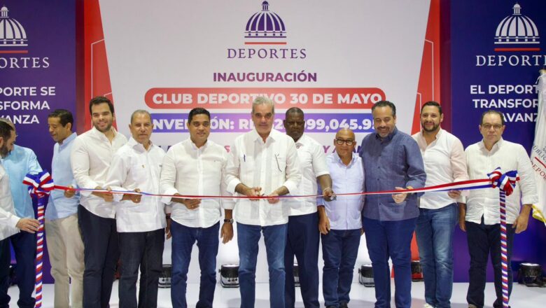 Tras una espera de 50 años, presidente Abinader entrega el techado del Club Deportivo 30 de Mayo