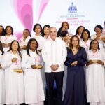 Presidente Abinader encabeza sexta edición del premio Supérate Mujer; reconocen a 35 mujeres SUPEREmprendedoras