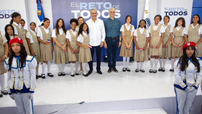 Presidente Luis Abinader inaugura el techado del Politécnico Femenino Mercedes Morel qué beneficiará a más de 600 estudiantes en La Vega