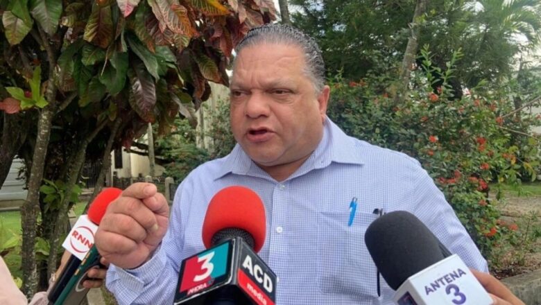 Mario Díaz califica de absurdos cuestionamientos sobre designación de Juan Manuel Méndez en el Intrant