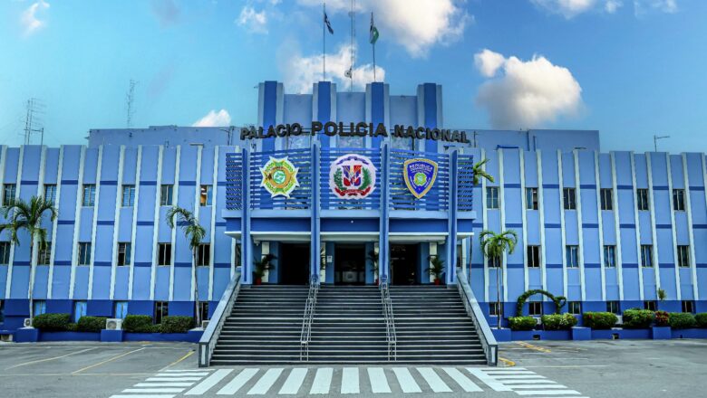 Policía despliega operativos preventivos en Espaillat y Hermanas Mirabal y reporta decenas de apresados