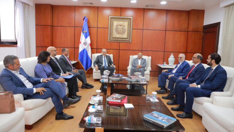 Cámara de Diputados recibe proyecto de ley del Poder Ejecutivo para transformar el ensanche La Fe