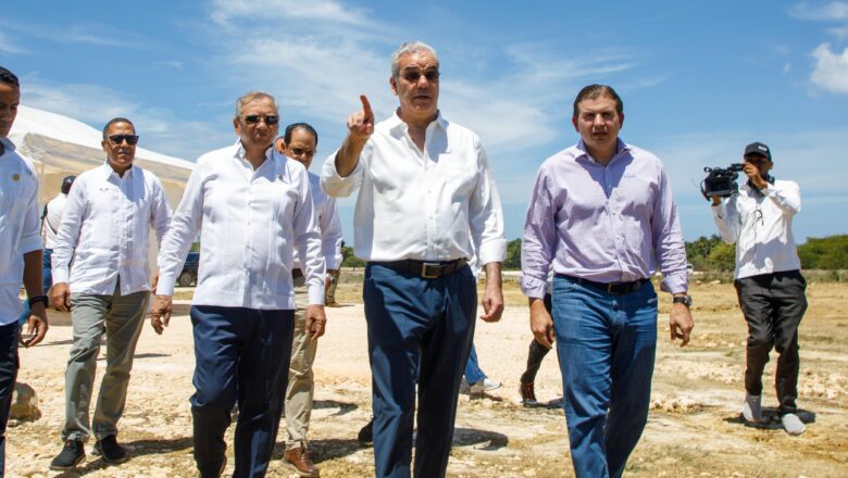 Presidente Abinader realiza visita al proyecto turístico Punta Bergantín en Puerto Plata