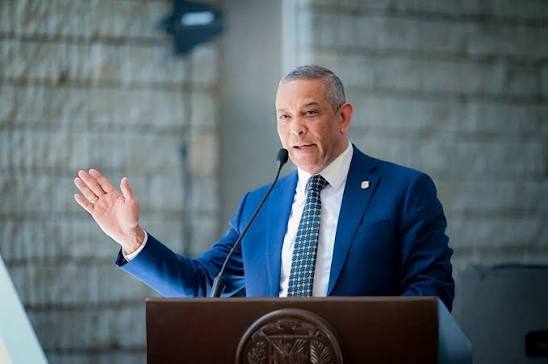 Senador Franklin Romero pide investigar posibles violaciones de los derechos de los internos en cárceles dominicanas