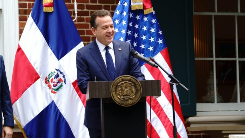 Canciller Bisonó desarrolla en Washington agenda de alto nivel sobre cooperación bilateral
