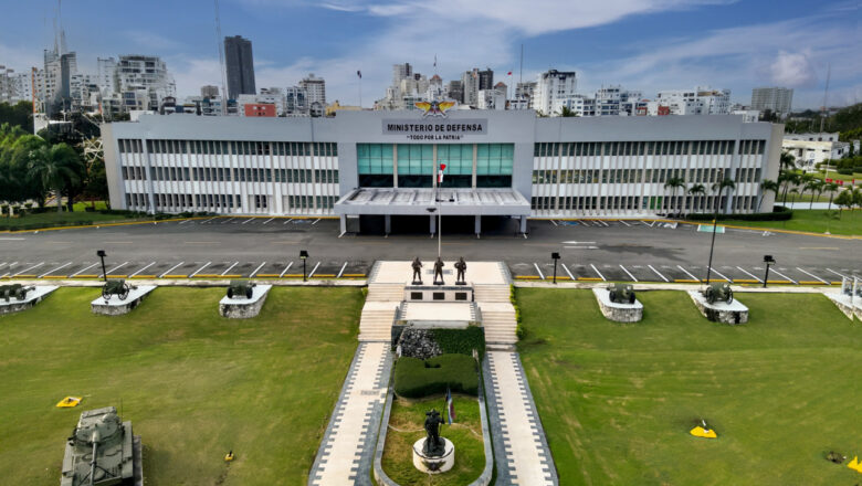 MINISTERIO DE DEFENSA EMITE COMUNICADO OFICIAL