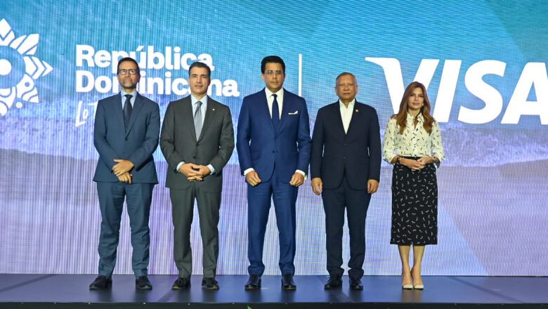David Collado y Jorge Lemus presentan alianza entre turismo y Visa internacional.