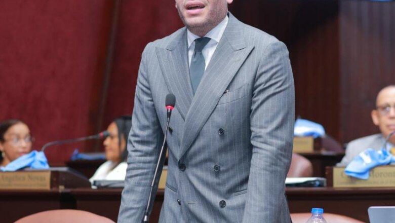 Diputado Charlie Mariotti exige congelar la nómina pública