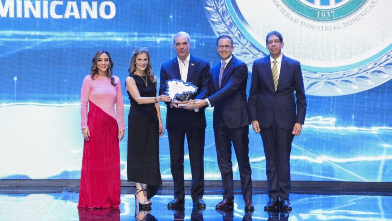 ADOEXPO reconoce al Grupo SID como Gran Exportador Dominicano