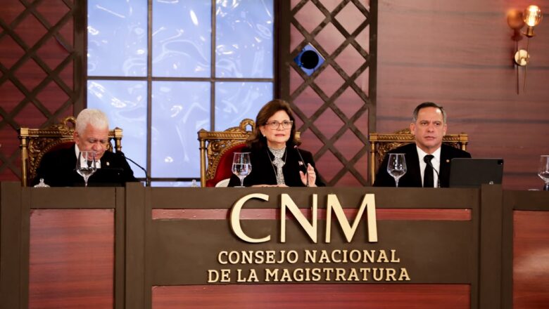 Vicepresidenta Raquel Peña encabeza última jornada de vistas públicas del Consejo Nacional de la Magistratura Concluye la fase de entrevistas a los aspirantes a ocupar seis vacantes en la Suprema Corte de Justicia, como parte del proceso de evaluación que desarrolla el CNM.