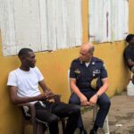 Director general de la Policía visita a agente herido en Consuelo, San Pedro de Macorís y le reafirma su respaldo