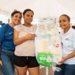 Carolina Mejía continúa llevando bienestar con un operativo médico-social al Hoyo de Bate